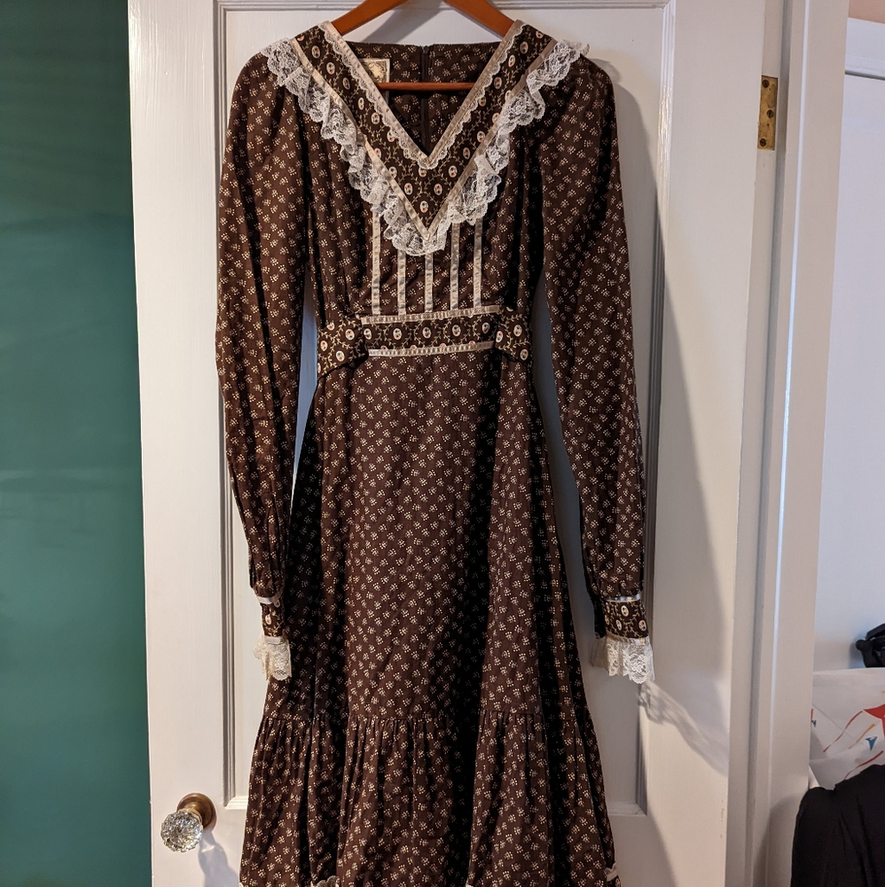 Brown gunne sax dress